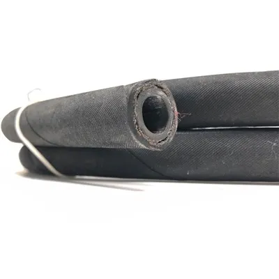 تار - ہائیڈرولک نلی کو سمیٹ رہے ہیں